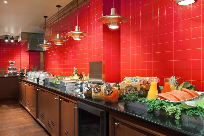 Imagen del bar/restaurante del Hotel Doubletree By Hilton Dallas &ndash; Love Field. Foto 3