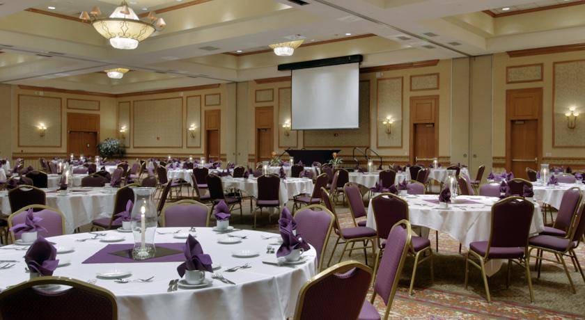 Imagen general del Hotel Doubletree By Hilton Denver Central Park. Foto 9