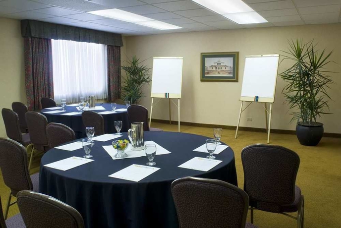 Imagen de los interiores del Hotel Doubletree By Hilton Denver. Foto 8