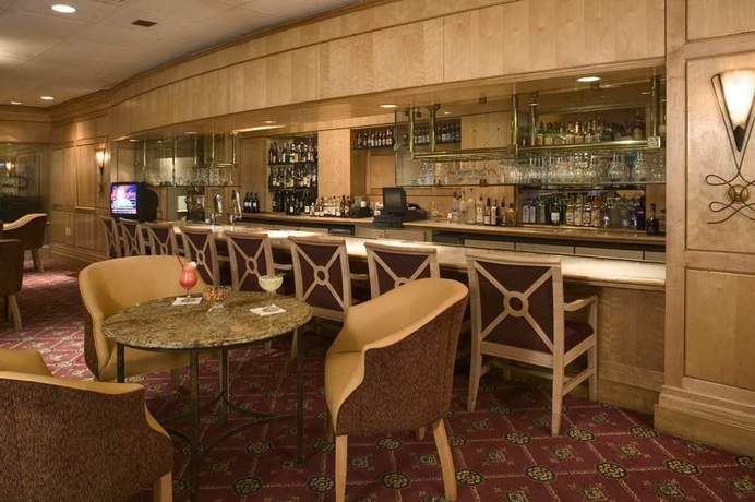 Imagen de los interiores del Hotel Doubletree By Hilton Denver. Foto 15