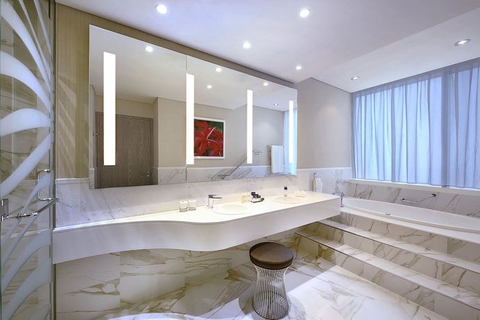 Imagen de la habitación del Hotel Doubletree By Hilton Doha Old Town. Foto 2