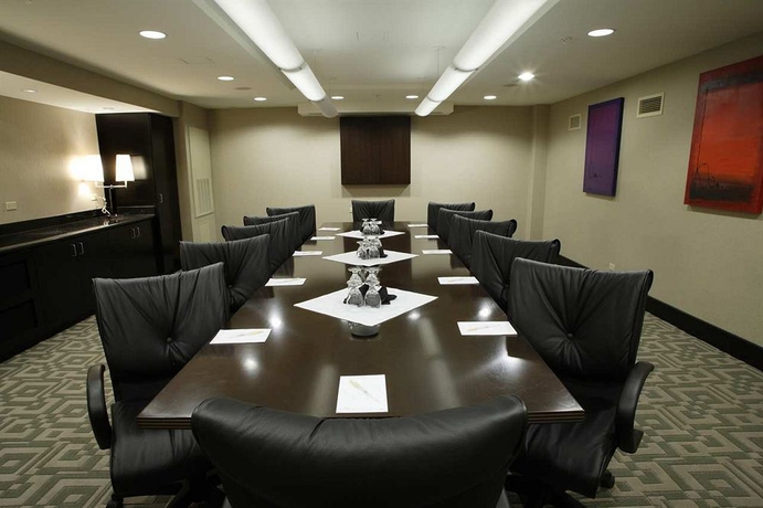 Imagen de los interiores del Hotel Doubletree By Hilton El Paso Downtown. Foto 9