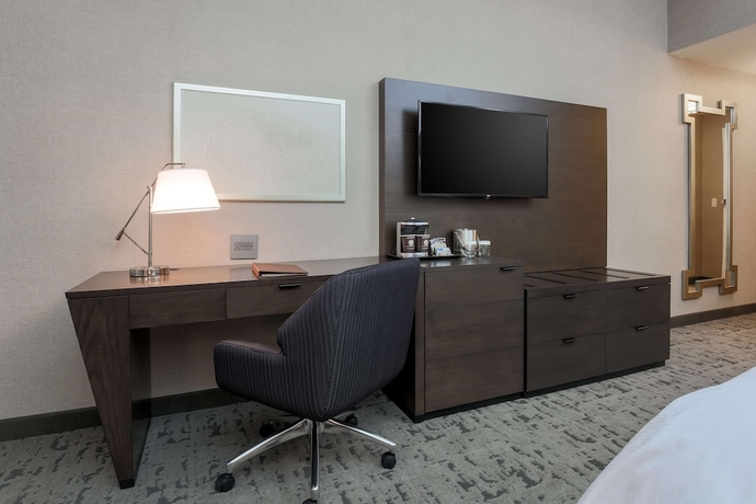 Imagen de la habitación del Hotel Doubletree By Hilton Evansville. Foto 8