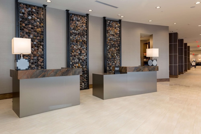 Imagen de los interiores del Hotel Doubletree By Hilton Evansville. Foto 19