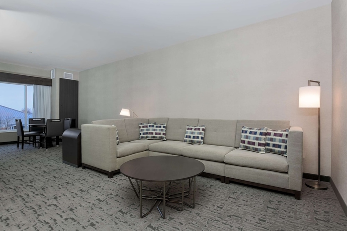Imagen de la habitación del Hotel Doubletree By Hilton Evansville. Foto 11