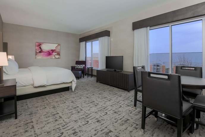 Imagen de la habitación del Hotel Doubletree By Hilton Evansville. Foto 12