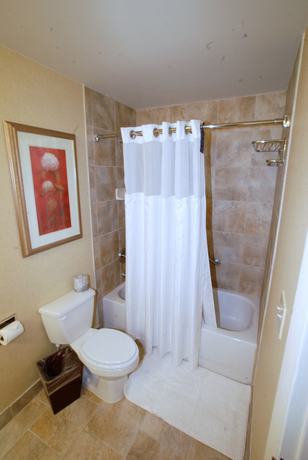 Imagen de la habitación del Hotel Doubletree By Hilton Fayetteville. Foto 11