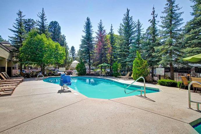 Imagen general del Hotel Doubletree By Hilton Flagstaff. Foto 12