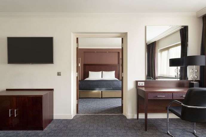 Imagen de la habitación del Hotel Doubletree By Hilton Forest Pines Spa and Golf Resort. Foto 4