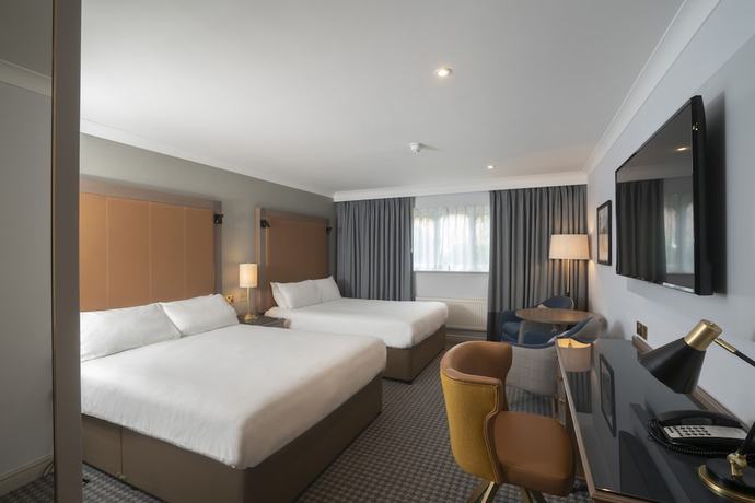 Imagen de la habitación del Hotel Doubletree By Hilton Forest Pines Spa and Golf Resort. Foto 9