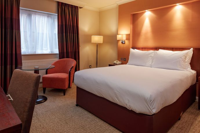 Imagen de la habitación del Hotel Doubletree By Hilton Forest Pines Spa and Golf Resort. Foto 11