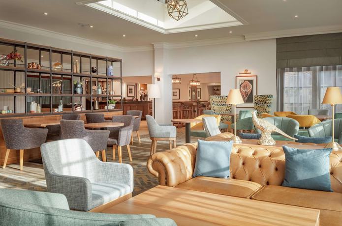 Imagen de los interiores del Hotel Doubletree By Hilton Forest Pines Spa and Golf Resort. Foto 17