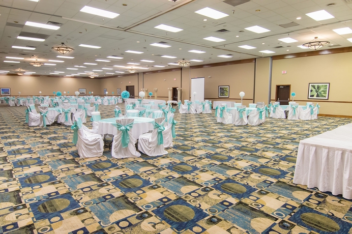 Imagen de los interiores del Hotel Doubletree By Hilton Fort Worth South. Foto 6