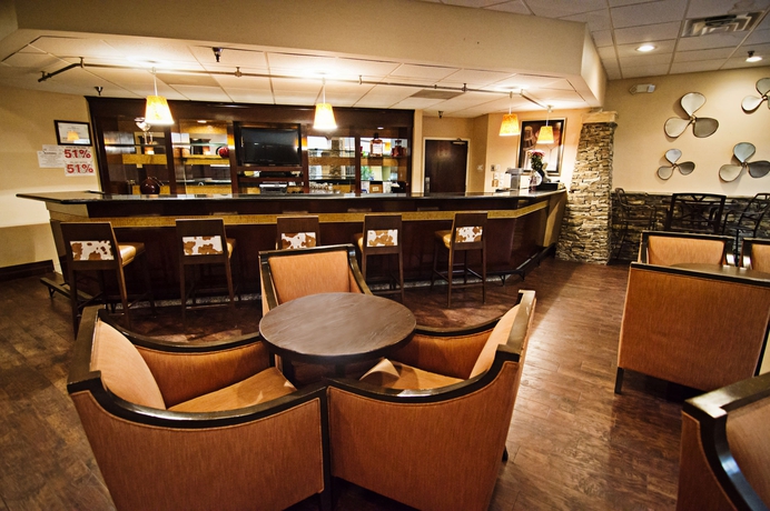 Imagen de los interiores del Hotel Doubletree By Hilton Fort Worth South. Foto 8