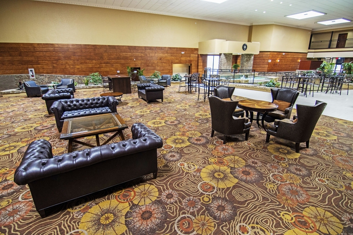 Imagen de los interiores del Hotel Doubletree By Hilton Fort Worth South. Foto 9