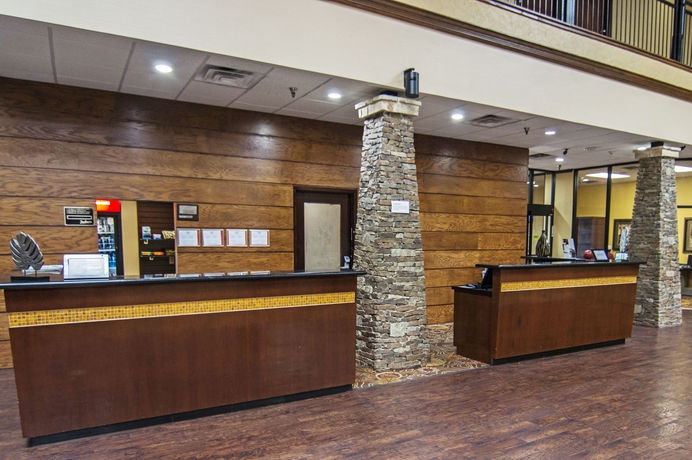 Imagen de los interiores del Hotel Doubletree By Hilton Fort Worth South. Foto 10