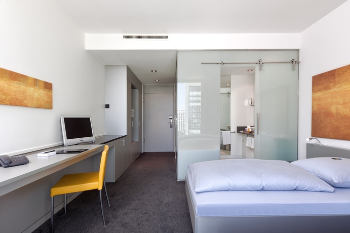 Imagen de la habitación del Hotel Doubletree By Hilton Frankfurt Niederrad. Foto 10