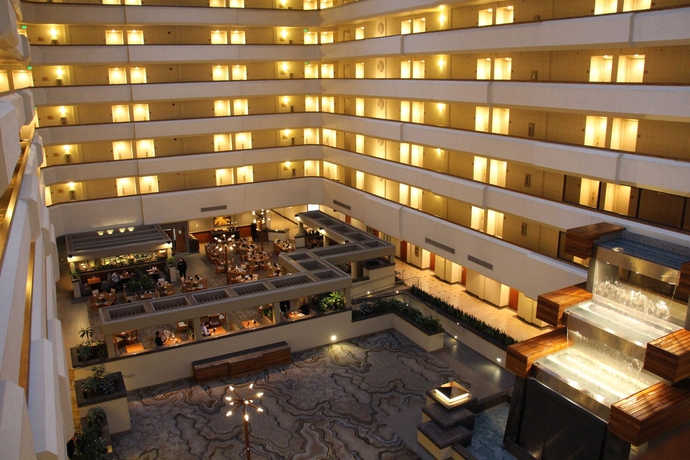 Imagen general del Hotel Doubletree By Hilton Fresno Convention Center. Foto 1