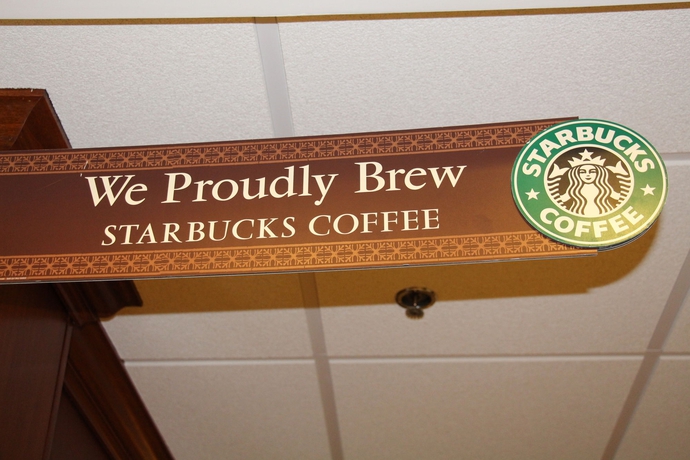 Imagen del bar/restaurante del Hotel Doubletree By Hilton Fresno Convention Center. Foto 5