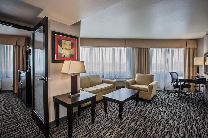 Imagen de los interiores del Hotel Doubletree By Hilton Fullerton. Foto 15