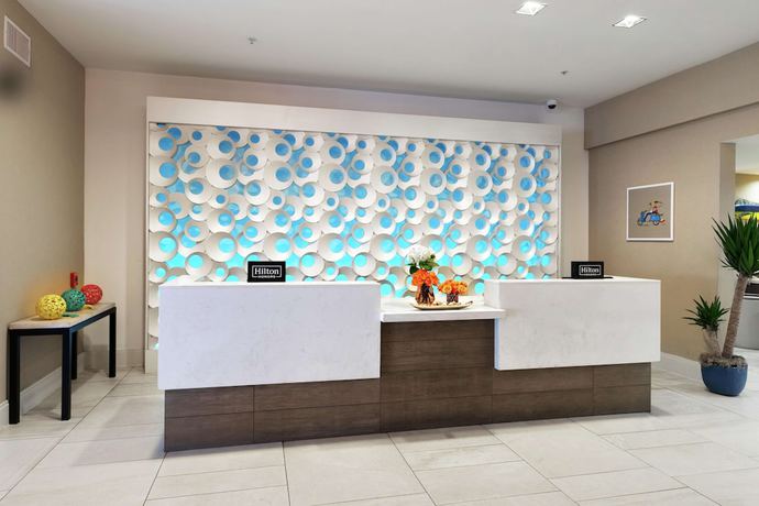 Imagen de los interiores del Hotel Doubletree By Hilton Galveston Beach. Foto 16