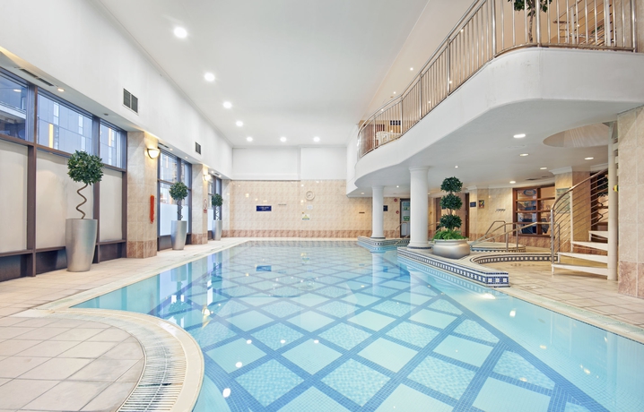 Imagen de la piscina del Hotel Doubletree By Hilton Glasgow Central. Foto 16