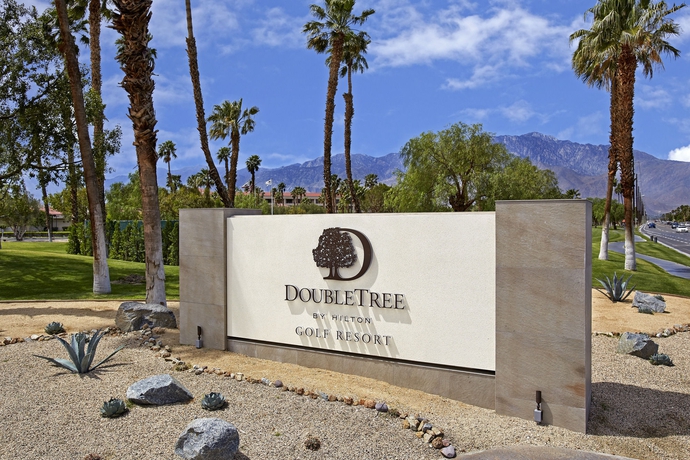 Imagen de los exteriores del Hotel Doubletree By Hilton Golf Resort Palm Springs. Foto 8