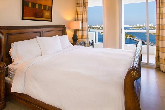 Imagen de la habitación del Hotel Doubletree By Hilton Grand Biscayne Bay. Foto 4