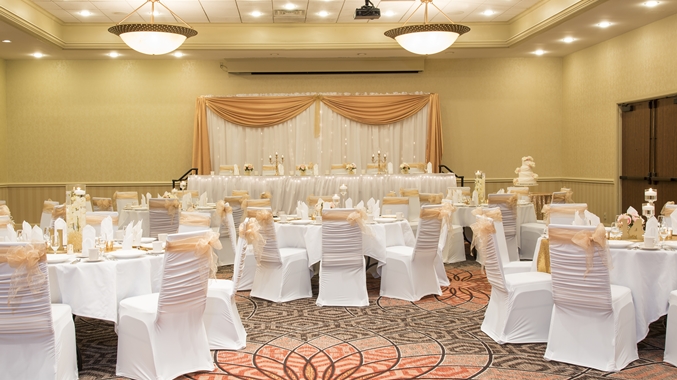 Imagen general del Hotel Doubletree By Hilton Grand Rapids Airport. Foto 7