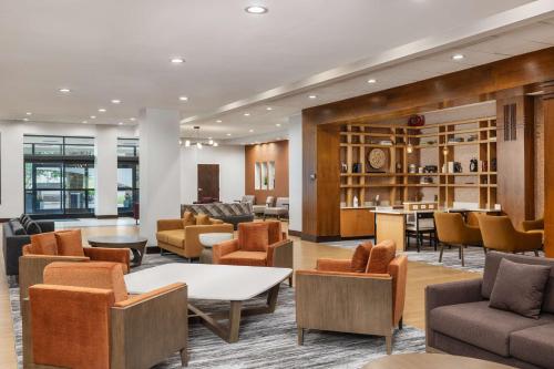 Imagen general del Hotel Doubletree By Hilton Greensboro Airport. Foto 3