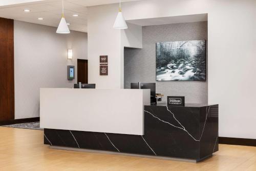 Imagen general del Hotel Doubletree By Hilton Greensboro Airport. Foto 6