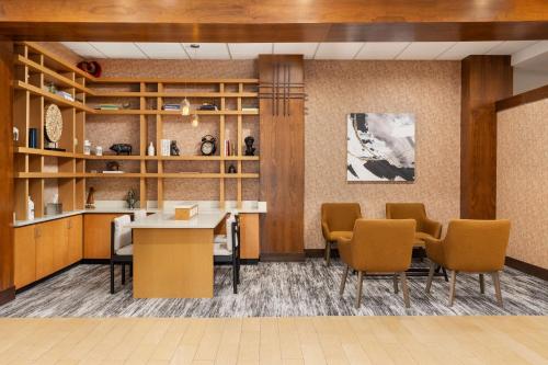 Imagen general del Hotel Doubletree By Hilton Greensboro Airport. Foto 10