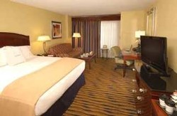 Imagen de la habitación del Hotel Doubletree By Hilton Greensboro. Foto 9
