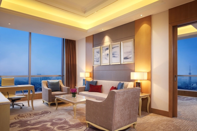 Imagen de la habitación del Hotel Doubletree By Hilton Guangzhou. Foto 4