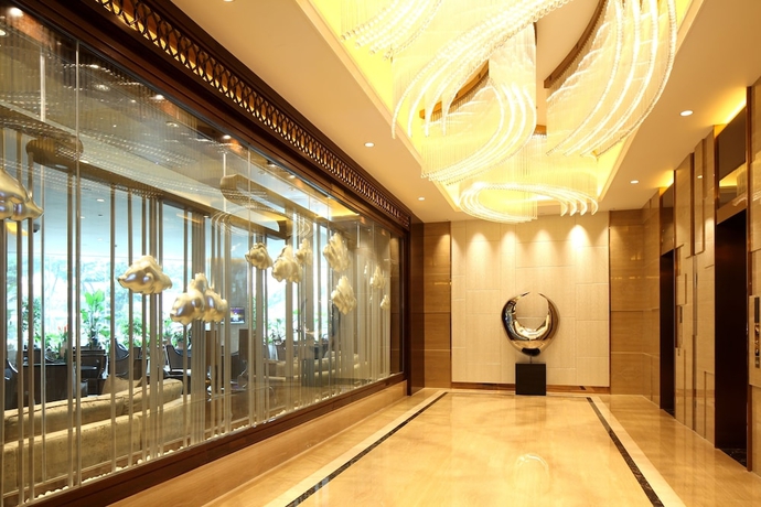 Imagen de los interiores del Hotel Doubletree By Hilton Guangzhou. Foto 15