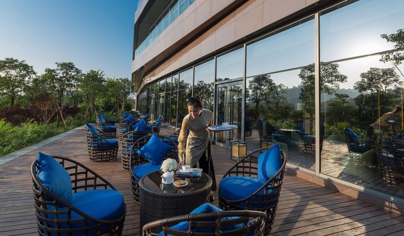 Imagen del bar/restaurante del Hotel Doubletree By Hilton Guangzhou - Science City. Foto 4