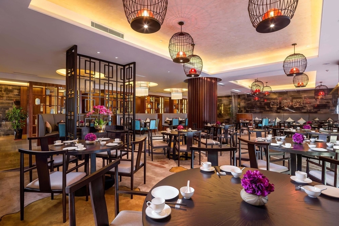 Imagen del bar/restaurante del Hotel Doubletree By Hilton Guangzhou - Science City. Foto 6