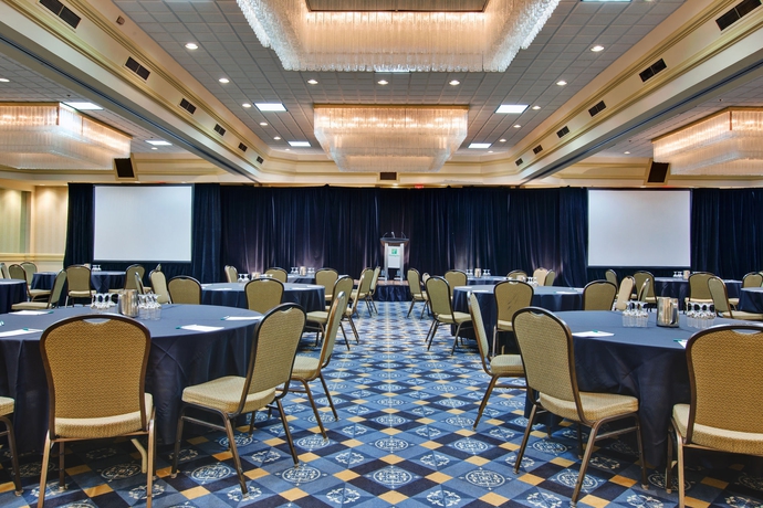 Imagen de los interiores del Hotel Doubletree By Hilton Halifax Dartmouth. Foto 14