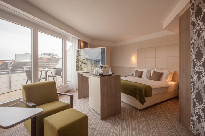 Imagen de la habitación del Hotel Doubletree By Hilton Hannover Schweizerhof. Foto 8