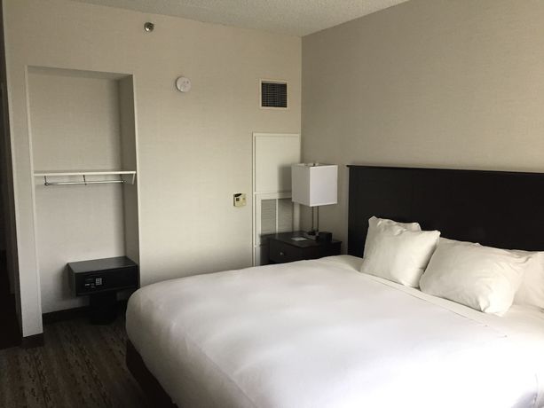 Imagen de la habitación del Hotel Doubletree By Hilton Hartford - Bradley Airport. Foto 3