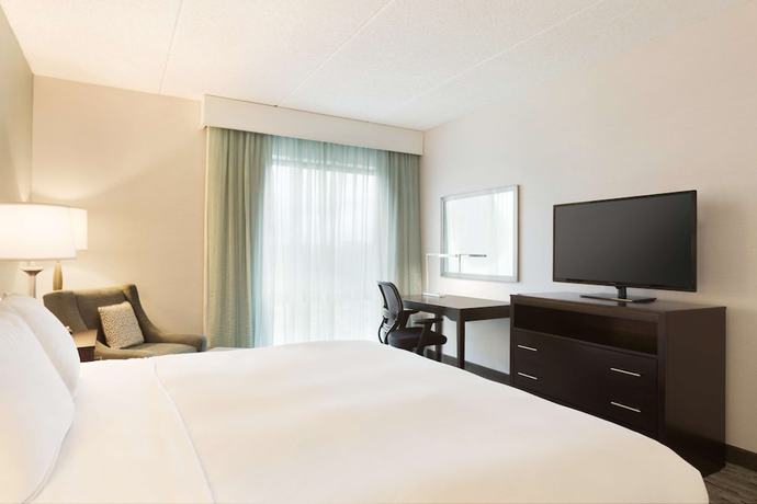 Imagen de la habitación del Hotel Doubletree By Hilton Hartford - Bradley Airport. Foto 10