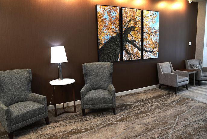 Imagen de los interiores del Hotel Doubletree By Hilton Helena Downtown. Foto 12