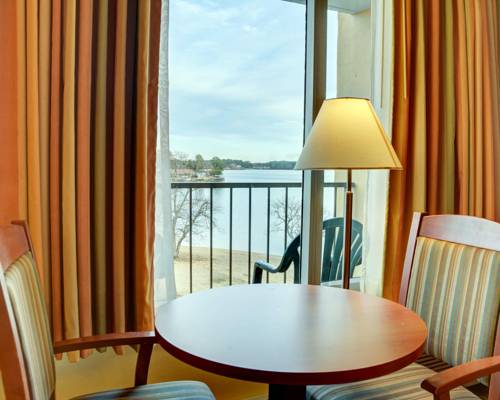 Imagen de la habitación del Hotel Doubletree By Hilton Hot Springs. Foto 6