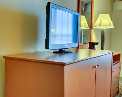 Imagen de la habitación del Hotel Doubletree By Hilton Hot Springs. Foto 7