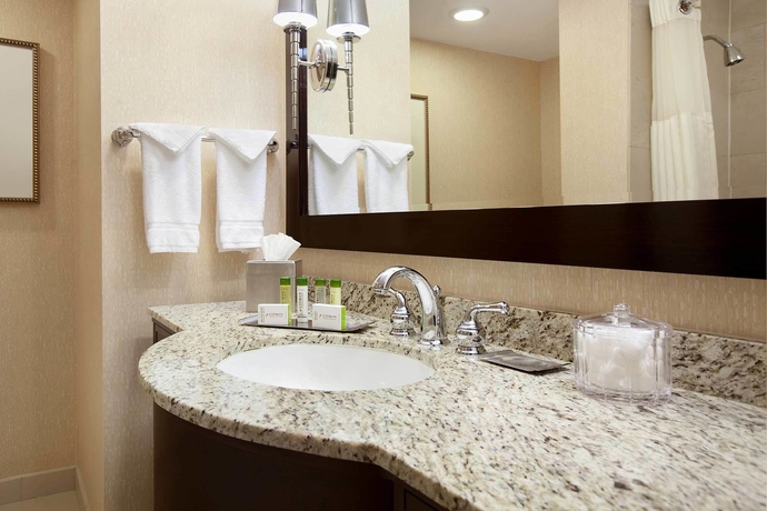 Imagen de la habitación del Hotel Doubletree By Hilton Hotel Boston Bedford Glen. Foto 7