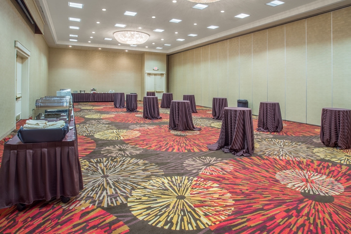 Imagen de los interiores del Hotel Doubletree By Hilton Houston Brookhollow. Foto 13