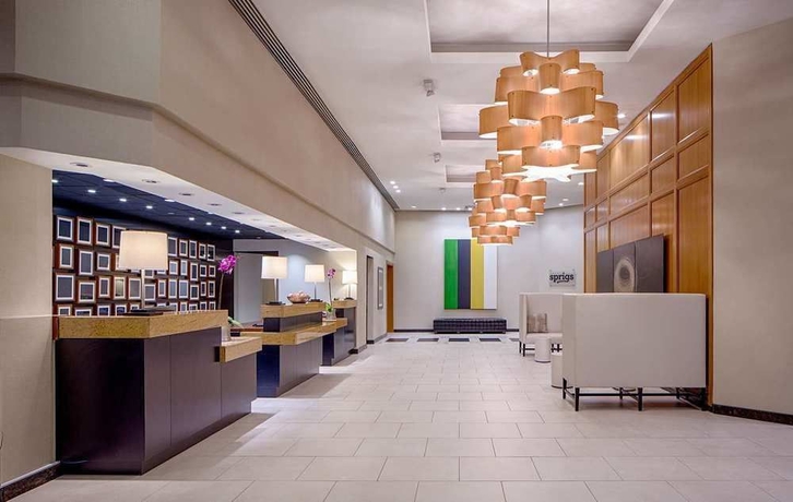 Imagen de los interiores del Hotel Doubletree By Hilton Houston - Greenway Plaza. Foto 16