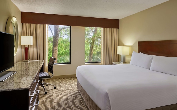 Imagen de la habitación del Hotel Doubletree By Hilton Houston Intercontinental Airport. Foto 11