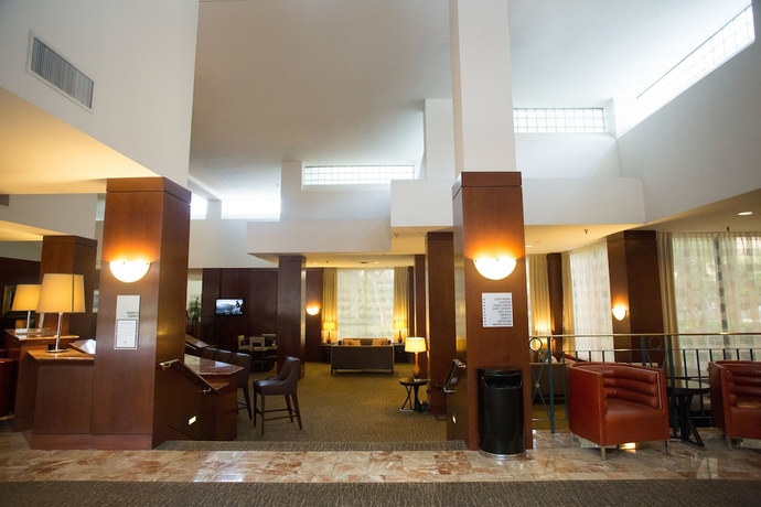 Imagen de los interiores del Hotel Doubletree By Hilton Houston Intercontinental Airport. Foto 15