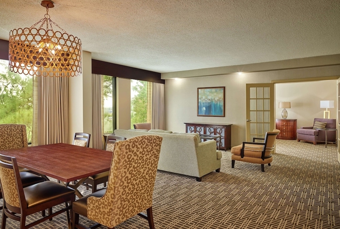 Imagen de la habitación del Hotel Doubletree By Hilton Houston Intercontinental Airport. Foto 13